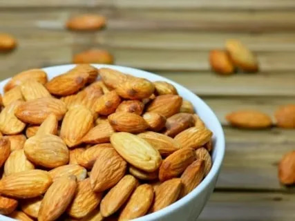بادام درختی مامایی مناسب بسته بندی وکیوم صادراتی